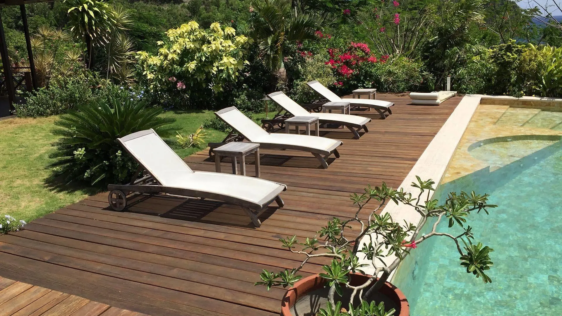 Villa Susanna Castries Hotel